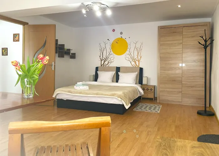 Sun In Old Town Center